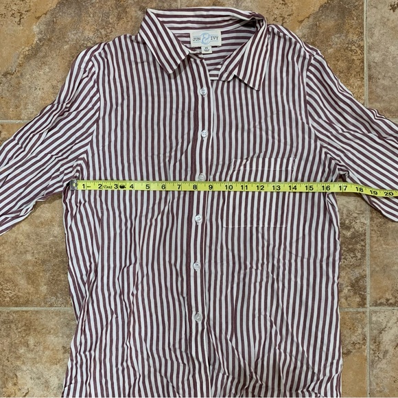 Jun & Ivy / Francesca's Maroon Striped Button Down Blouse Top - Picture 2 of 3